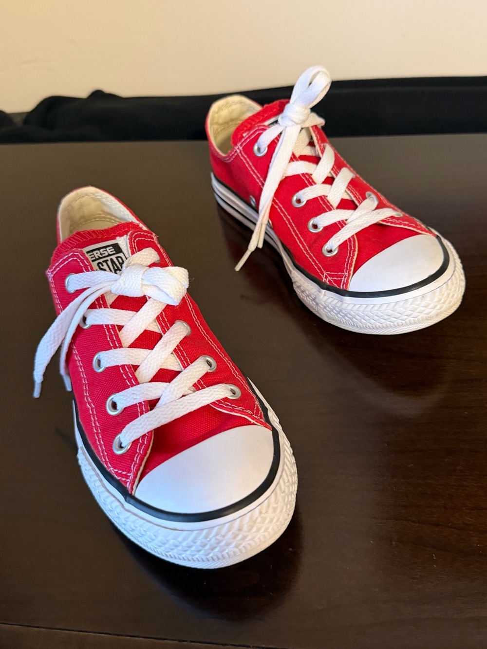 Converse Red Low-Top Kids Sneakers with White Laces